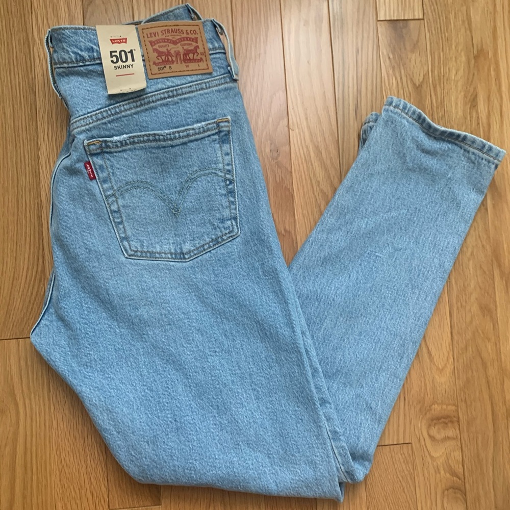 NWT Levi jeans